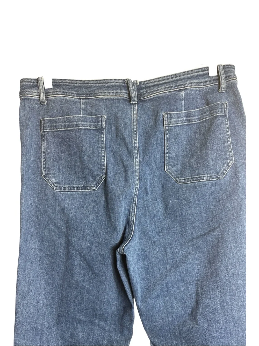 VINEYARD VINES High-Rise Straight Cropped Jeans in Medium Blue Size 32 — TRENDY! - Picture 6 of 12